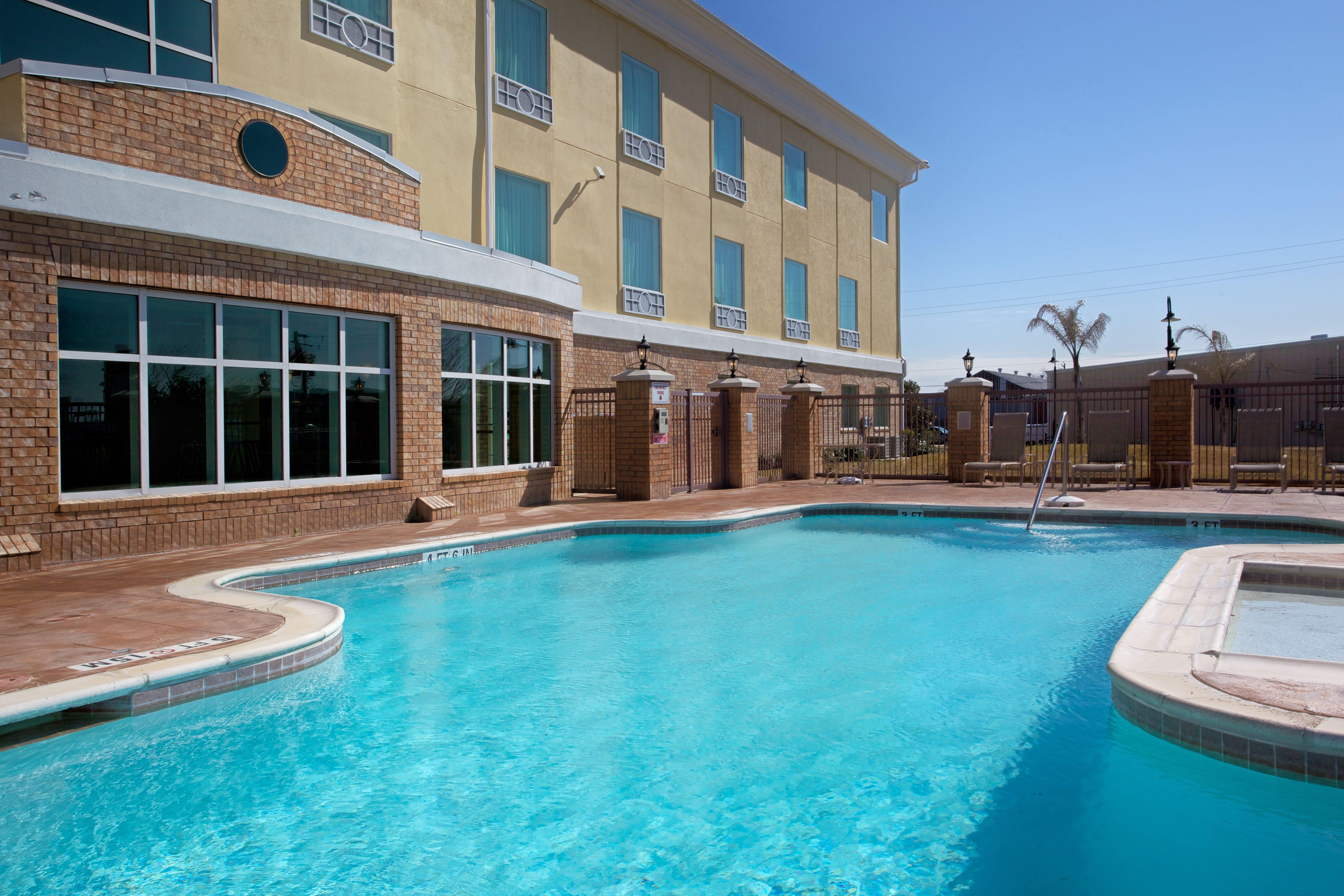Holiday Inn Express Pearland By Ihg Dış mekan fotoğraf